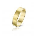 Modern hammered wedding ring in gold 18K - Angeli Di Bosca