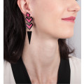 Pendant earrings with black triangle - Poli Joias
