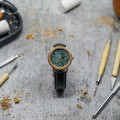 Montre en bois homme OPUS VERTE Classique vert forêt - 20mm