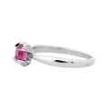 GAREL - Bague Trèfle Saphir Rose 0,70ct et Pavage Diamants 0,09ct - Or Blanc 18K