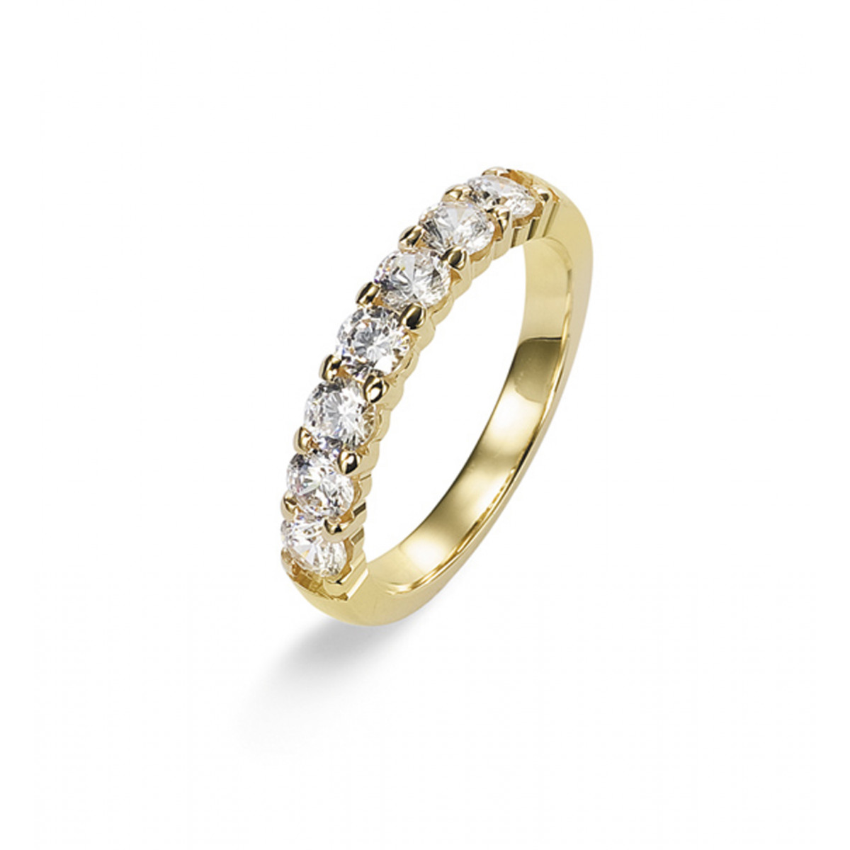 bague en or avec un diamant bague en or avec un diamant